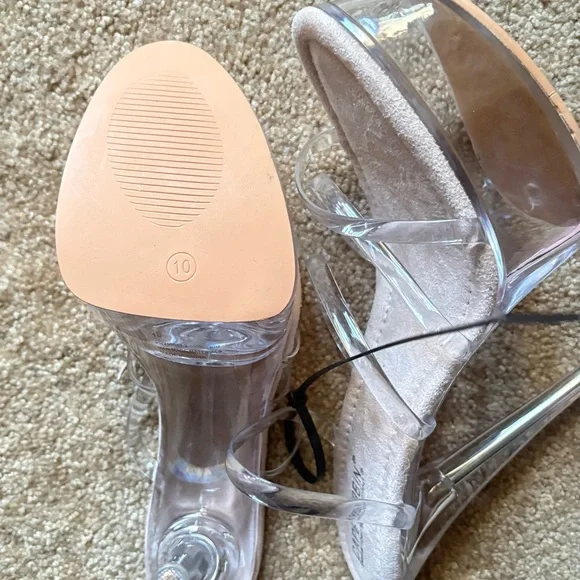 Cape Robbin Stiletto Clear Heels Size 10 - Picture 5 of 6